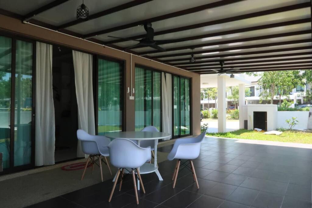 Promo Private Luxurious Nilai Vacation Home Exteriér fotografie