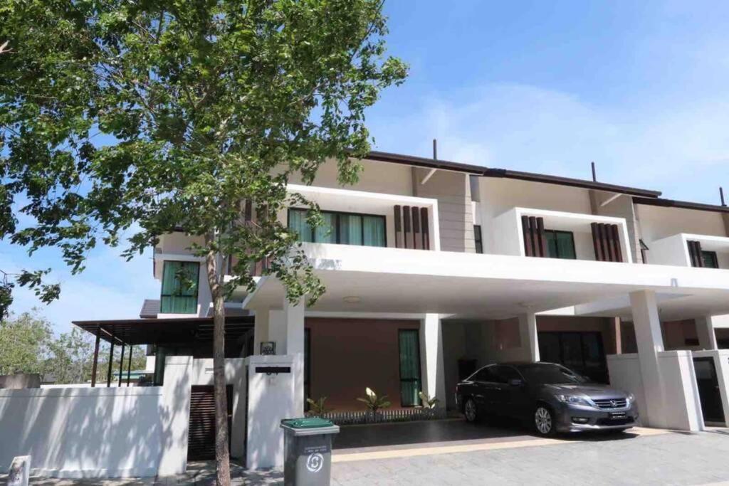 Promo Private Luxurious Nilai Vacation Home Exteriér fotografie
